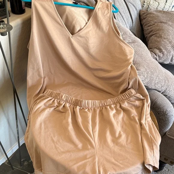 NYDJ Women's Beige Pajama Set - Picture 1 of 7